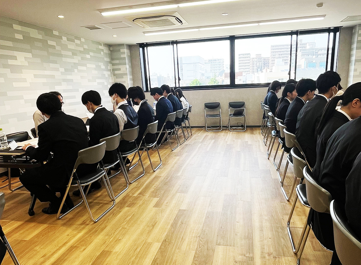 集団面接会｜さいたまIT・WEB専門学校